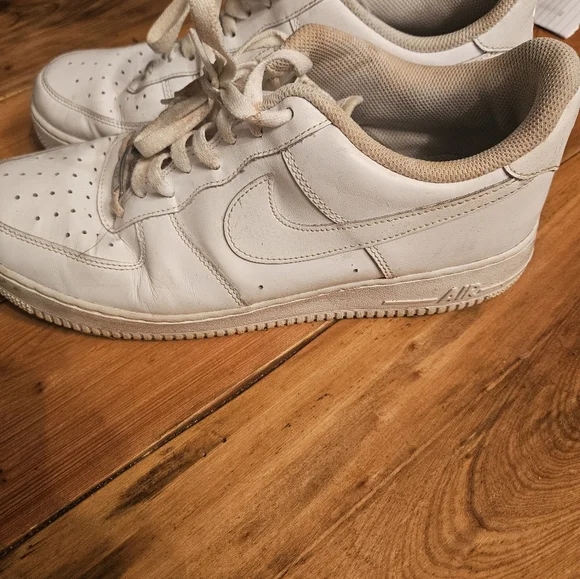 2 Pairs Sz 11 Nike Air FORCE 1 Bundle - Picture 6 of 6